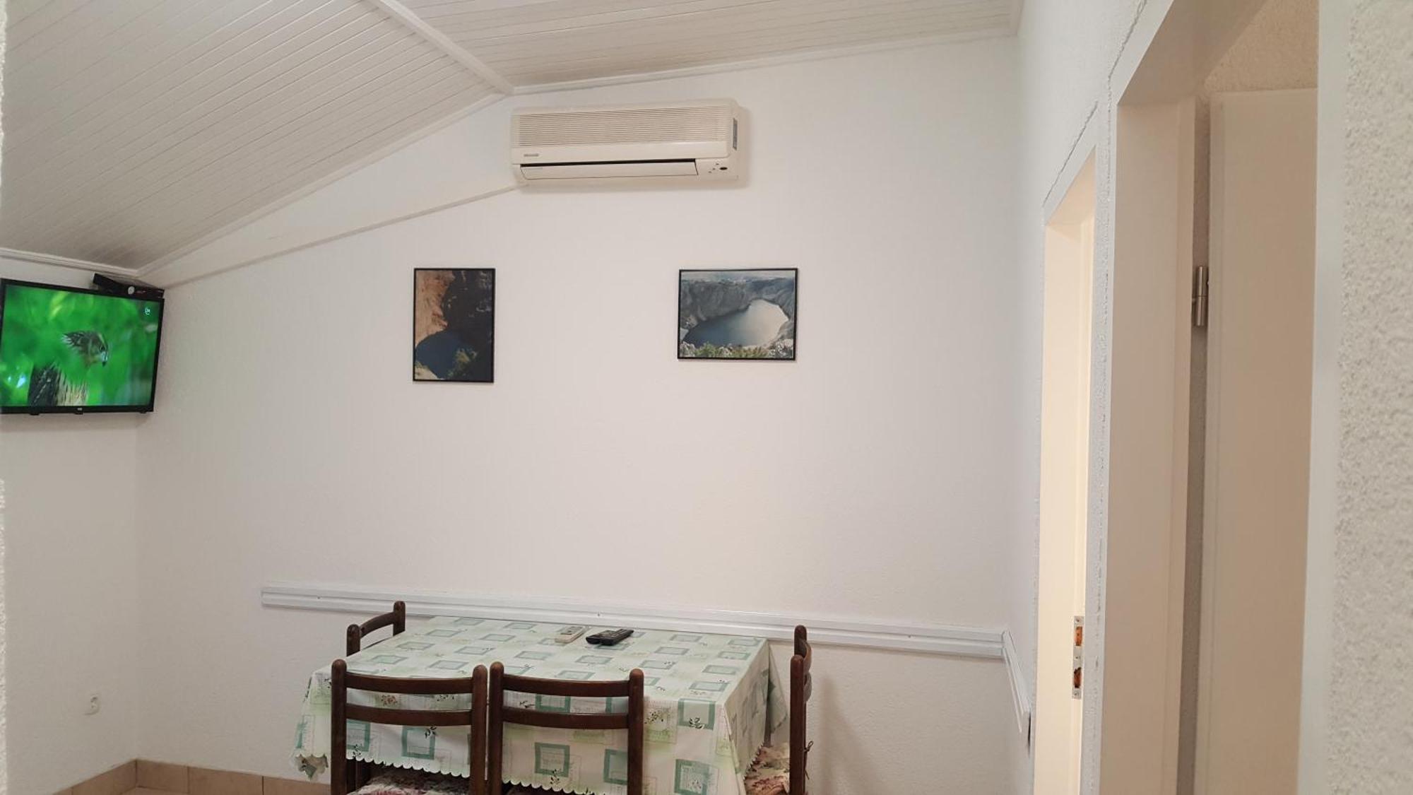 Apartments Zuzul - トロギール 部屋 写真